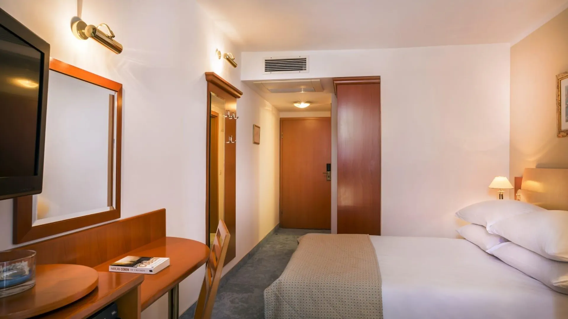 Hotel Sunny Baska Residence By Valamar, Ex Zvonimir